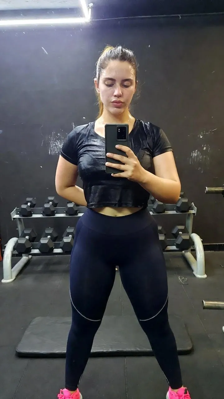 Enola, 34 ans — plan cul à Lyon