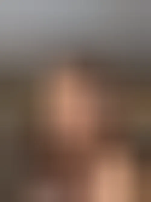 Nina, 24 ans — plan cul à Villeneuve-sur-Lot