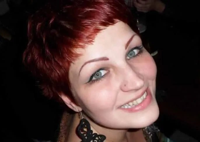 Flore, 27 ans — plan cul à La Garde