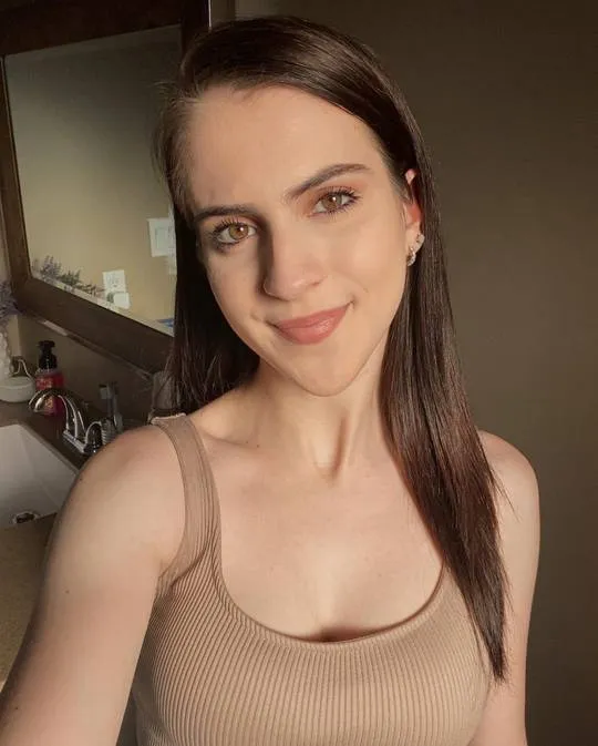 Mélina, 24 ans — plan cul à Penmarch