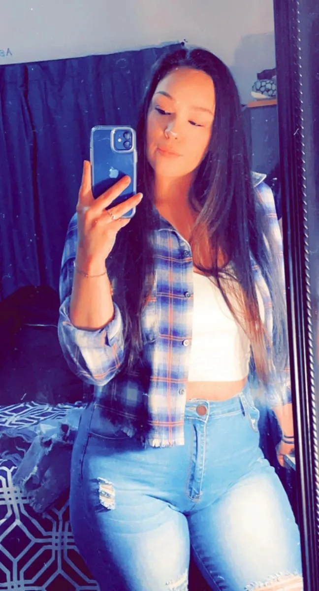 Alya, 22 ans — plan cul à Le Malesherbois