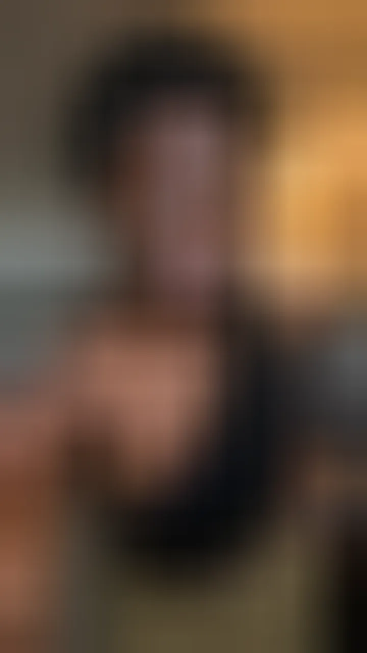 Laura, 25 ans — plan cul à Paris