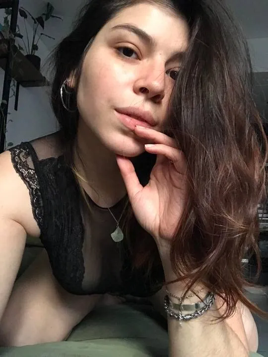 Coline, 24 ans — plan cul à Pontivy