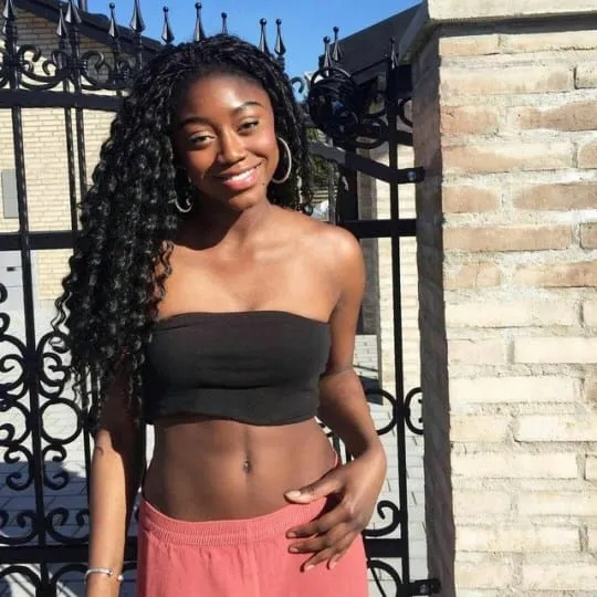 Éliane, 26 ans — plan cul à Saint-Nazaire