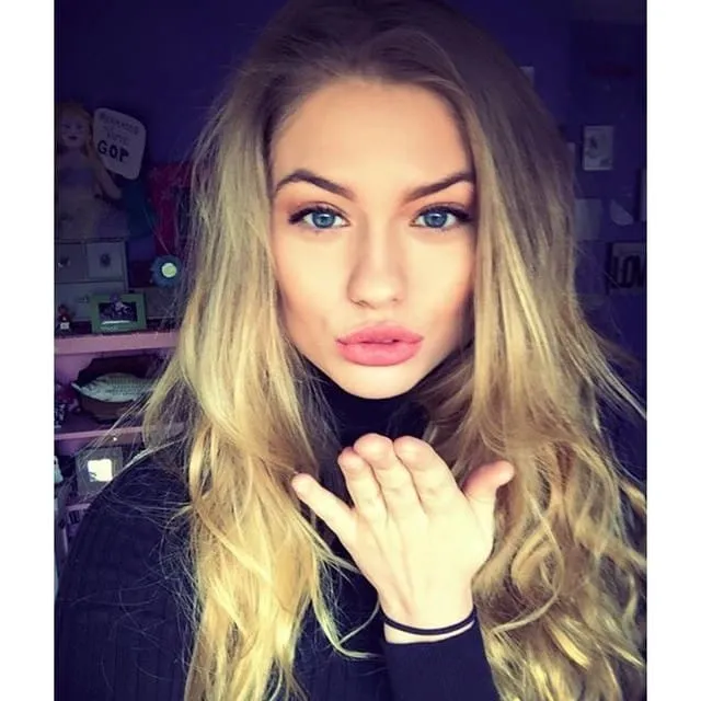Jade, 24 ans — plan cul à Gleizé