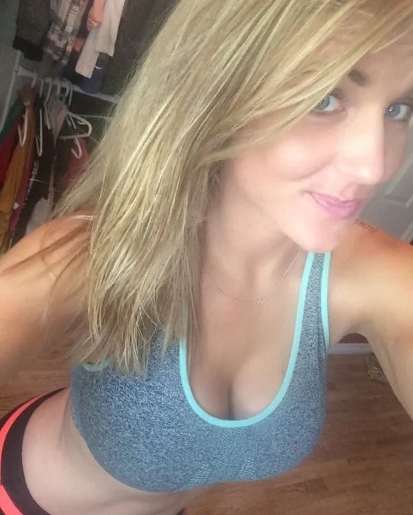 Suzanne, 26 ans — plan cul à Fougères