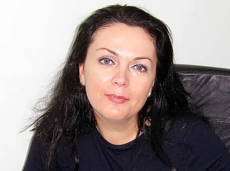 Karima, 29 ans — plan cul à Orange