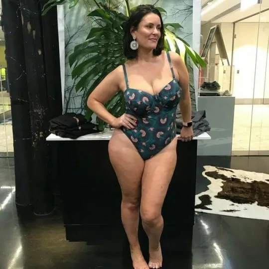 Yuna, 25 ans — plan cul à Antibes