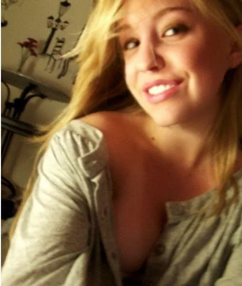 Charline, 22 ans — plan cul à Rillieux-la-Pape