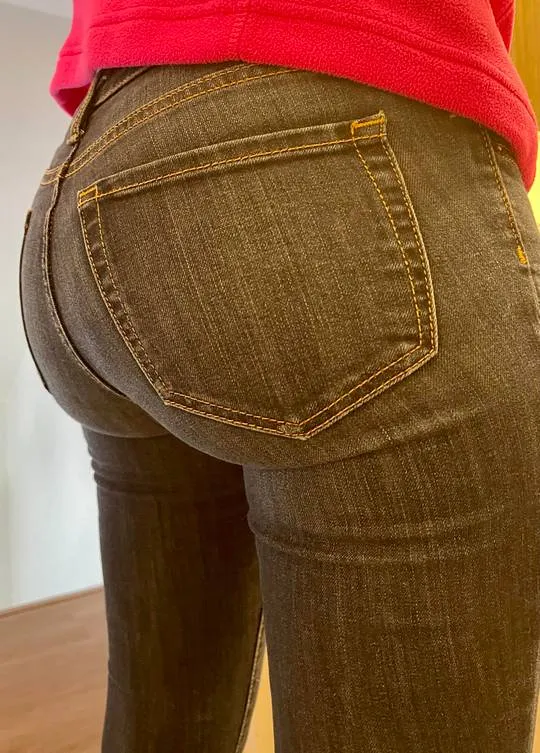 Héloïse, 28 ans — plan cul à Montreuil