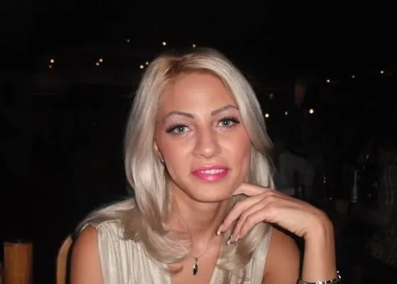 Loubna, 28 ans — plan cul à Aurillac