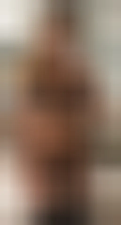 Dounia, 22 ans — plan cul à Neuilly-sur-Marne