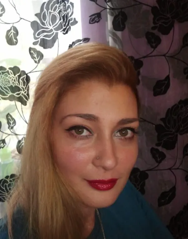 Rachida, 24 ans — plan cul à Béthune