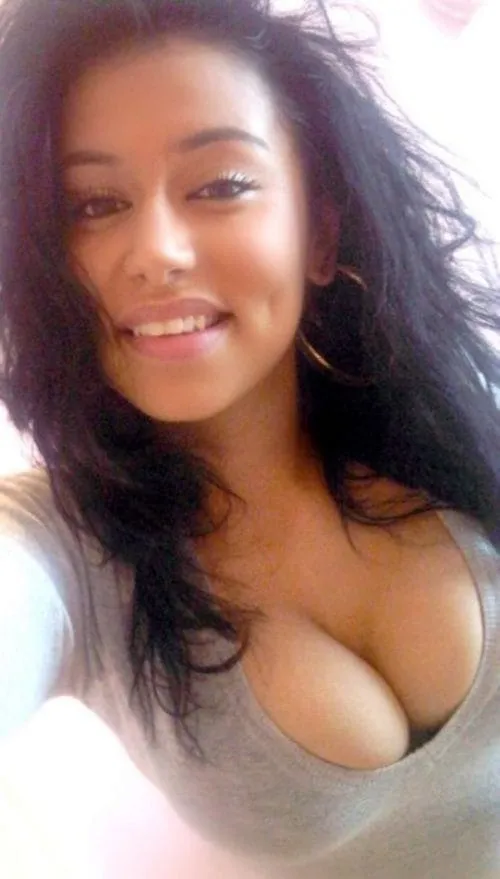 Lyana, 22 ans — plan cul à Vertou