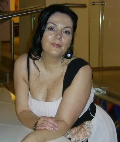 Nadia, 23 ans — plan cul à Beaune