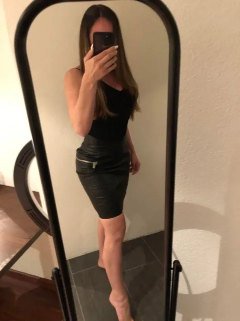 Mouna, 22 ans — plan cul à Boulogne-Billancourt